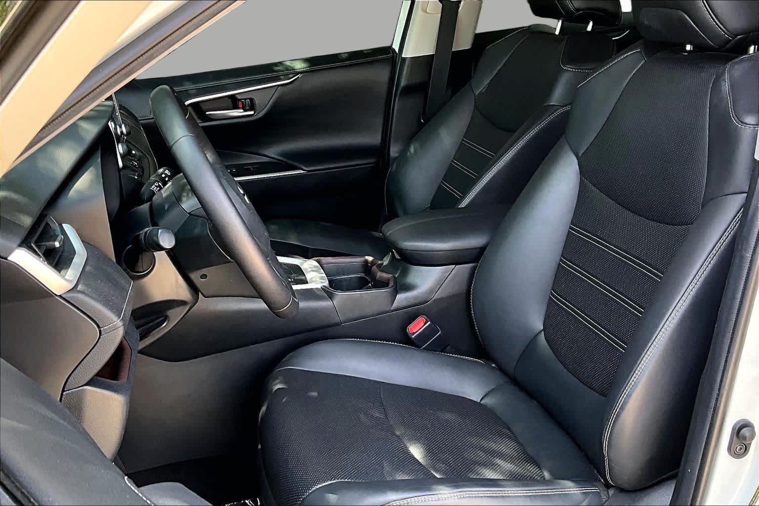 Pre-Owned 2020 Toyota RAV4 Hybrid Hybrid Limited