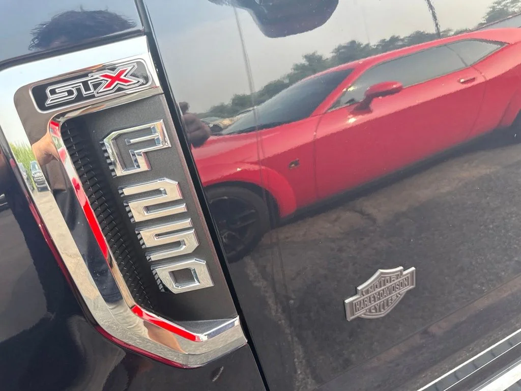 Used 2021 Blue Ford XL image 9