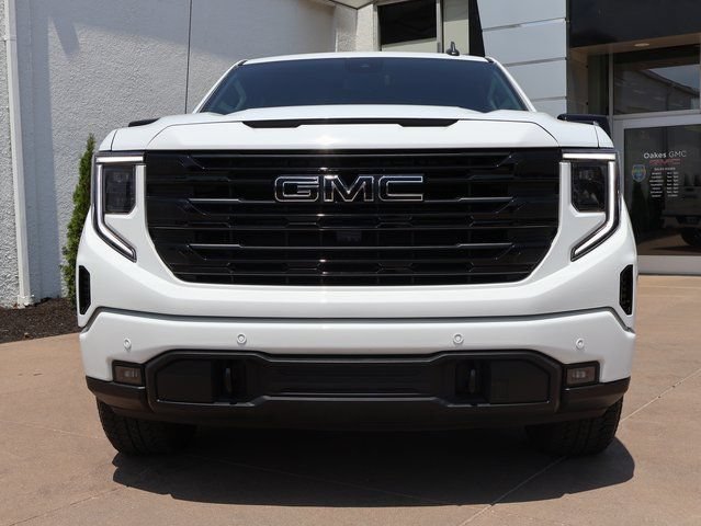 Certified 2025 GMC Sierra 1500 Elevation with VIN 3GTUUCED5SG305785 for sale in Kansas City