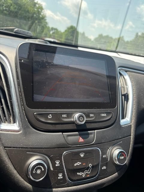 Used 2016 IRIDESCENT PEARL TRICOAT Chevrolet LT image 23