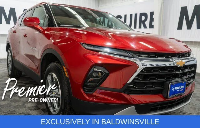Used 2023 Red Chevrolet LT image 4