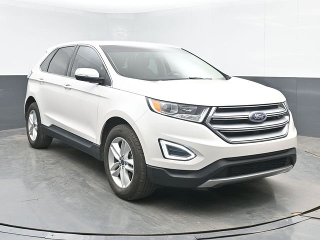 Used 2017 White Ford SEL image 1