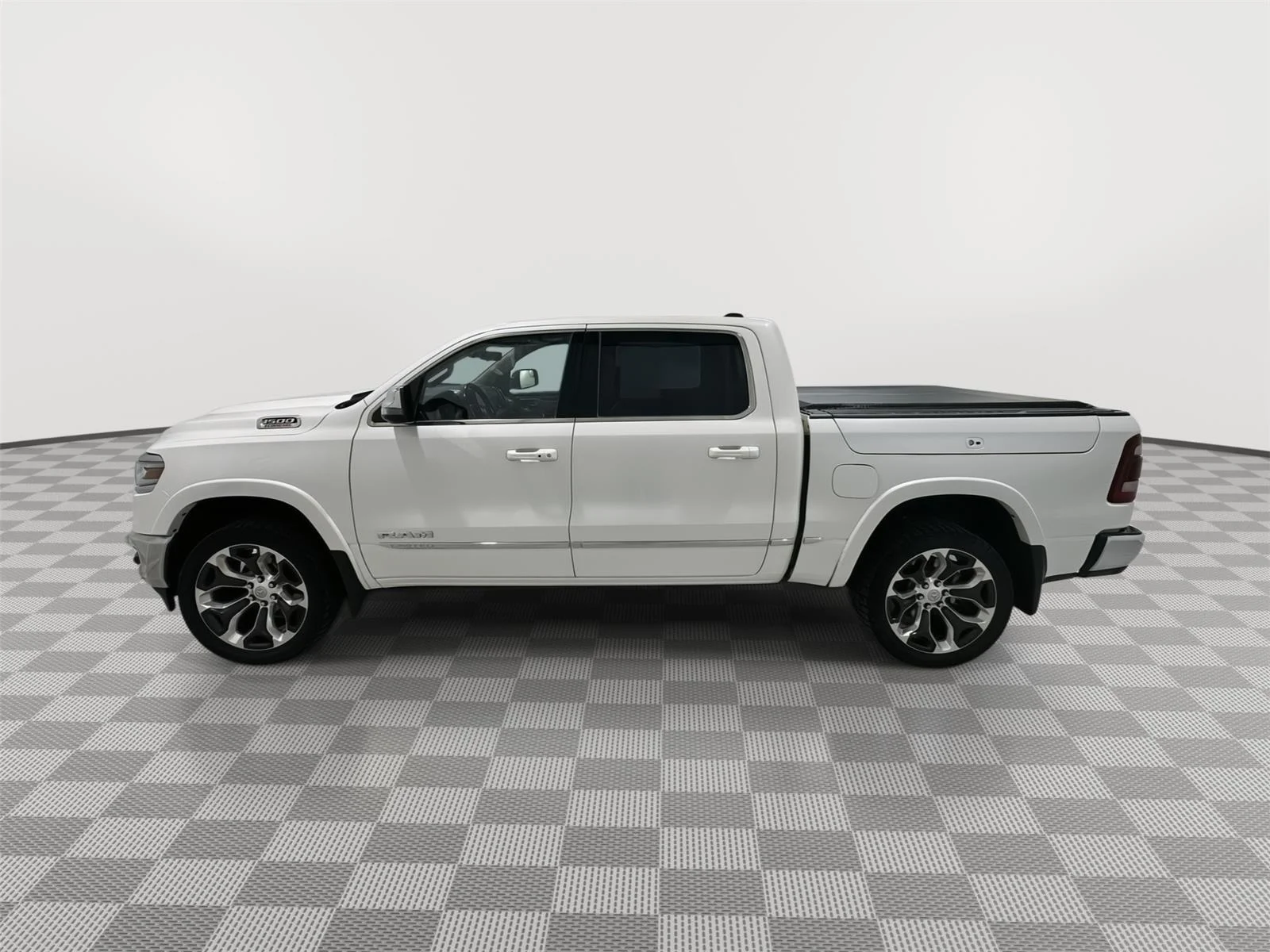 Used 2023 RAM Ram 1500 Pickup Limited with VIN 1C6SRFHM1PN502691 for sale in Alexandria, Minnesota