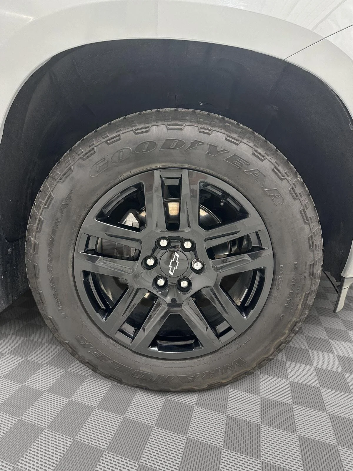 Used 2025 Slate Gray Metallic Chevrolet RST image 28