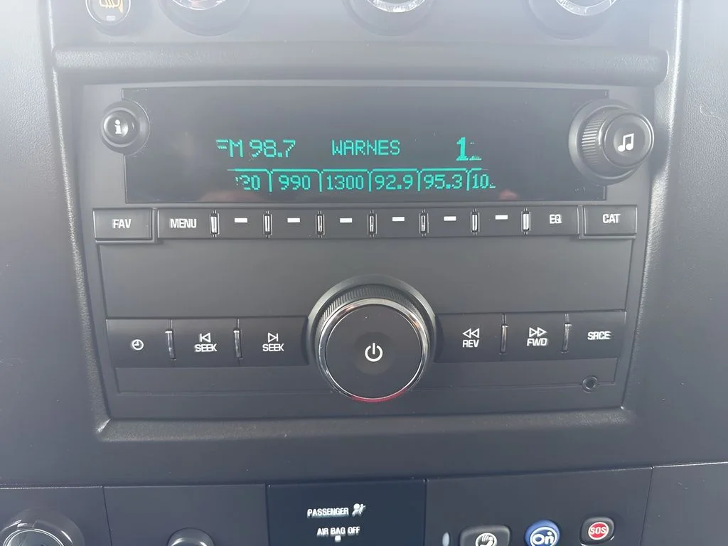 Used 2024 White GMC Work Van image 14