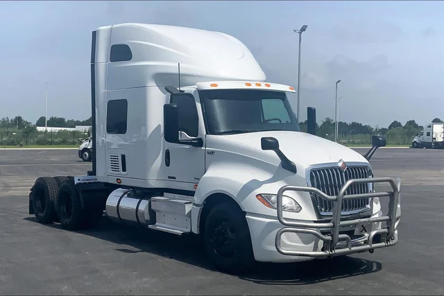 Pre-Owned 2023 International LT625 6x4 Sleeper