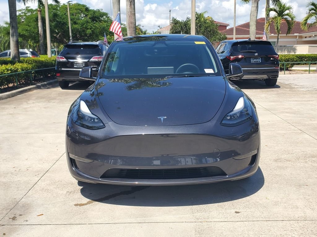 Used 2025 Tesla Model Y Long Range with VIN 7SAYGDEE6SA359805 for sale in Pembroke Pines, FL