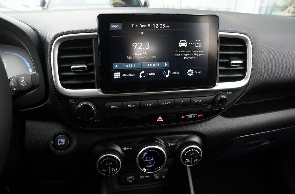 New 2026 Onyx Black Hyundai SEL image 15