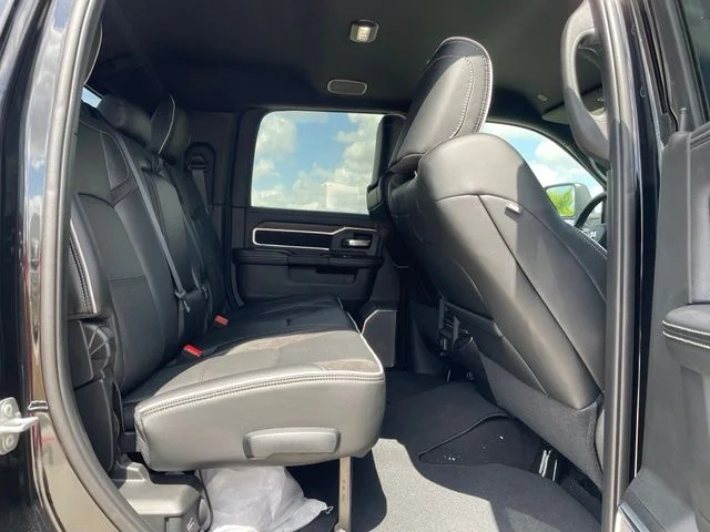 New 2026 Diamond Black Crystal Pearl-Coat Exterior Paint RAM Laramie image 20
