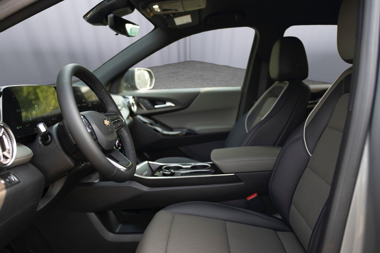 2027 Chevrolet Equinox LT - Photo 11