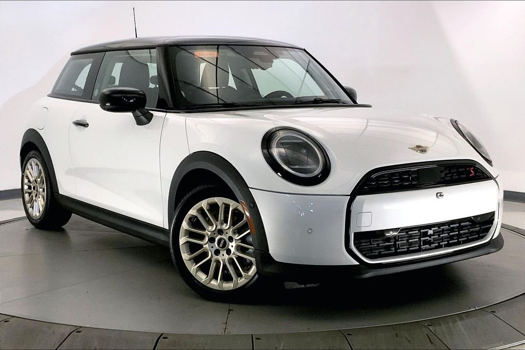 2026 MINI Hardtop Cooper S's photo