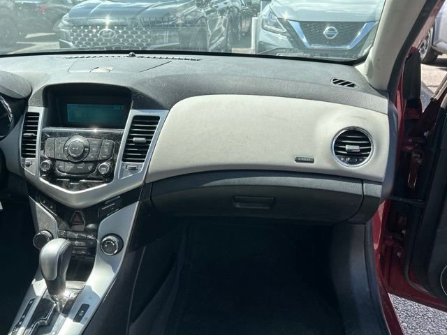 Used 2011 Red Chevrolet 1LT image 13