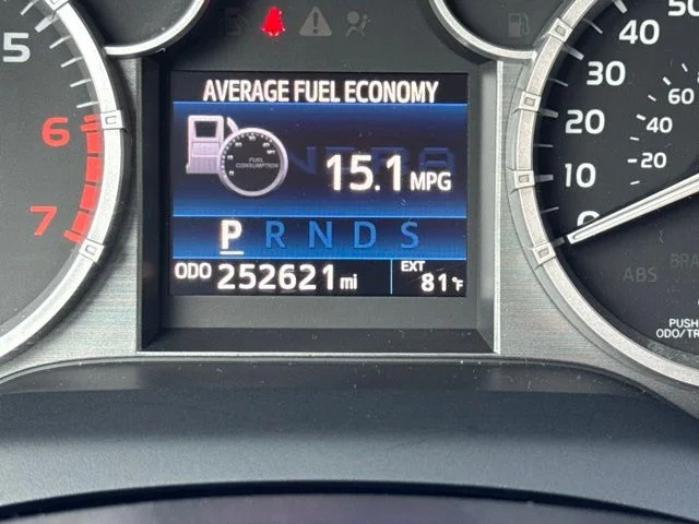 Used 2017 White Toyota SR5 image 26