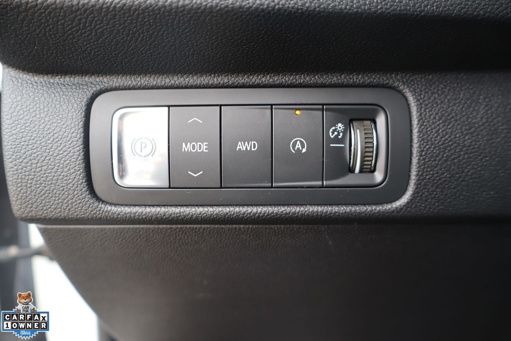 Used 2024 White Chevrolet Z71 image 14