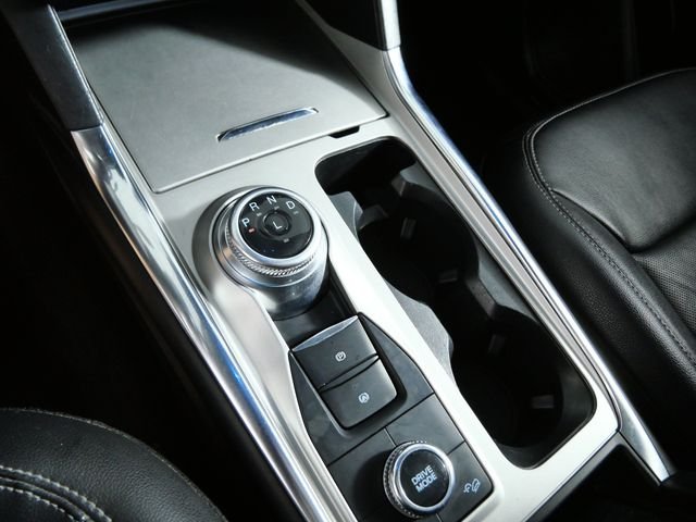 Used 2022 Black Ford Limited image 21