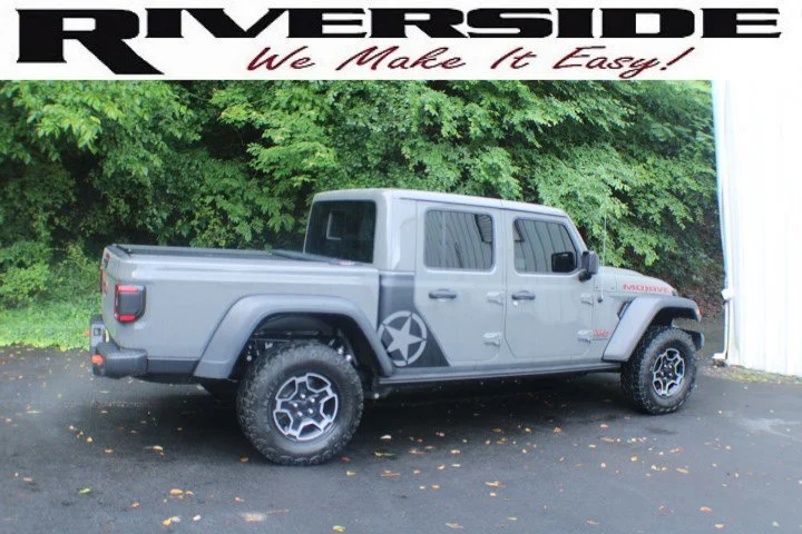 Used 2020 Sting-Gray Clearcoat Jeep Mojave image 2