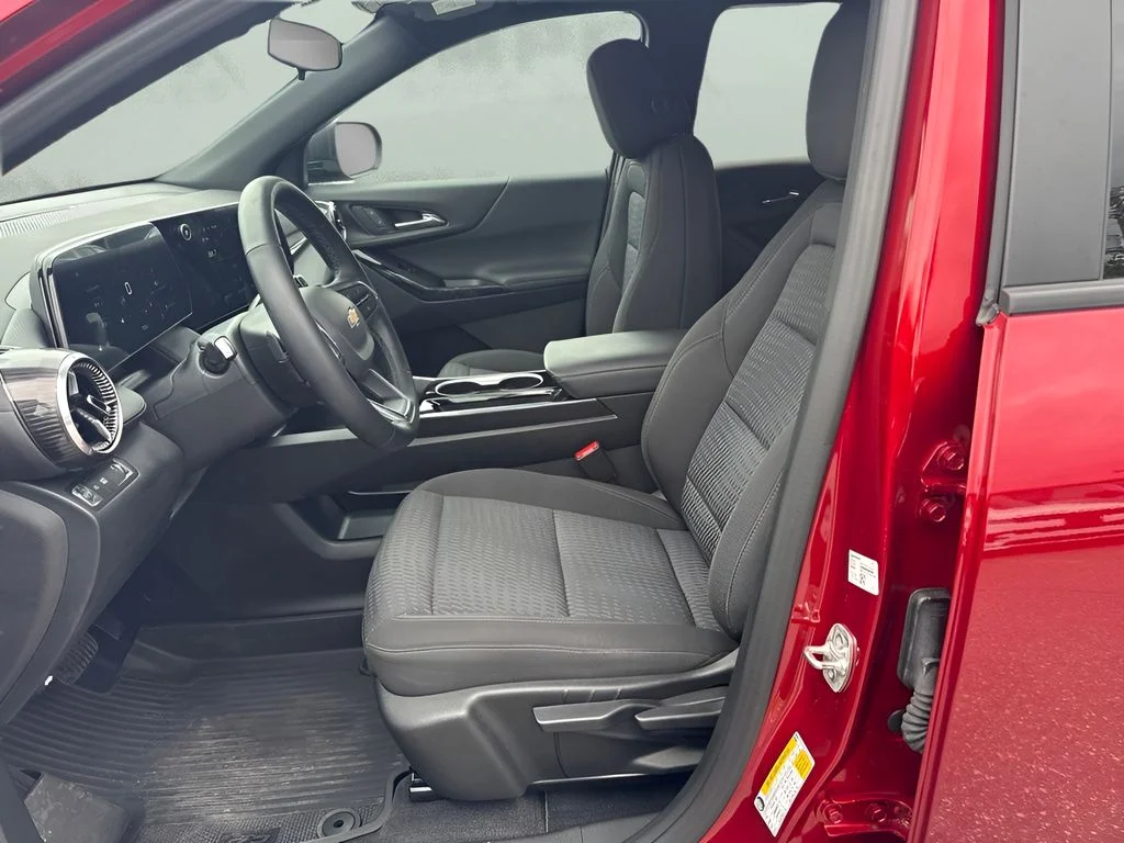 Used 2025 Red Chevrolet LT image 5