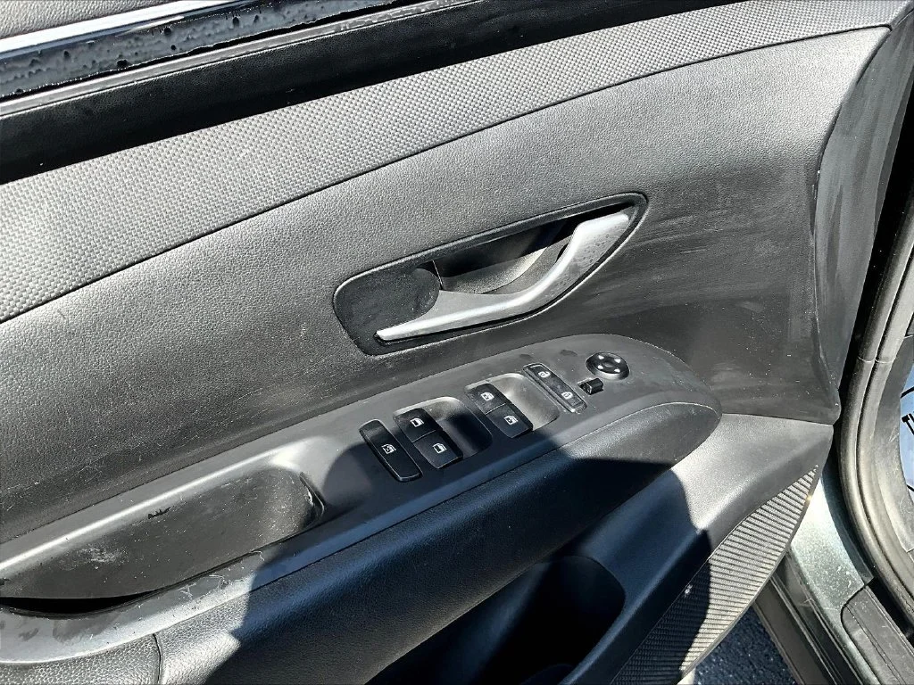 Used 2022 Gray Hyundai SEL image 19