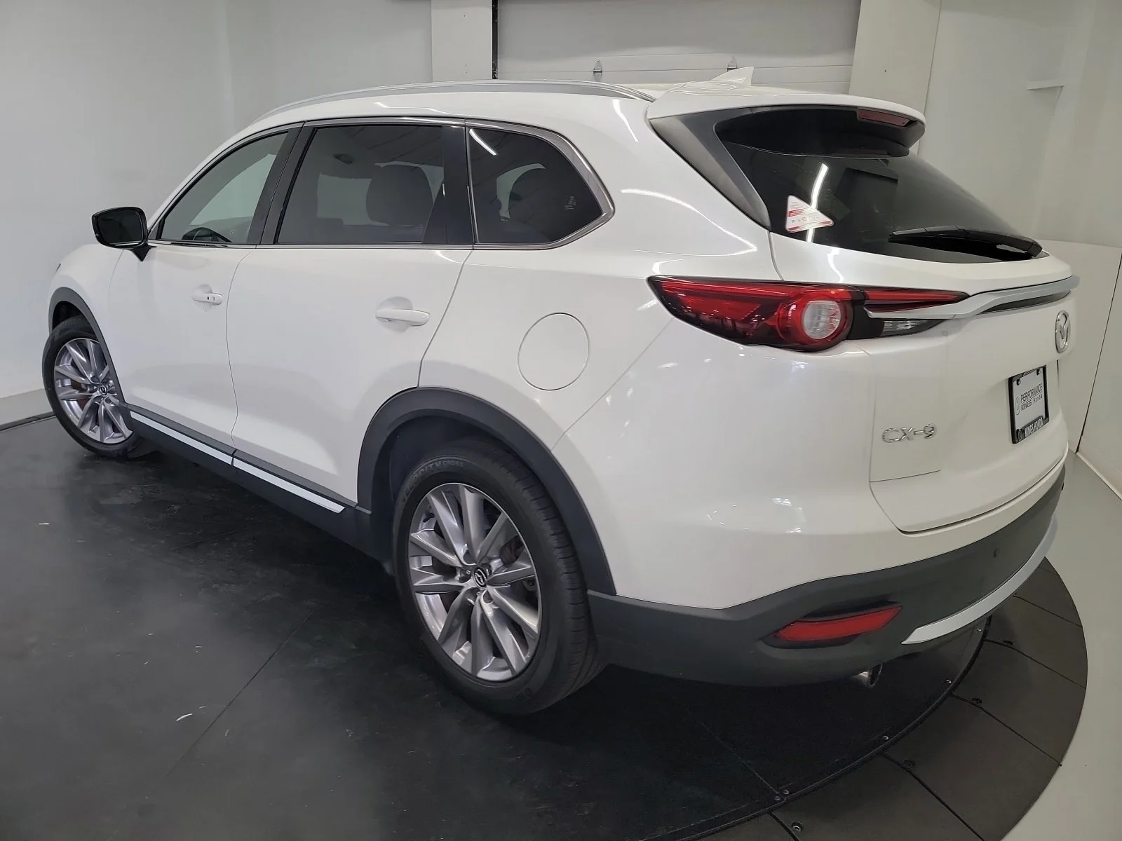 Used 2020 Snowflake White Pearl Mica Mazda Grand Touring image 5