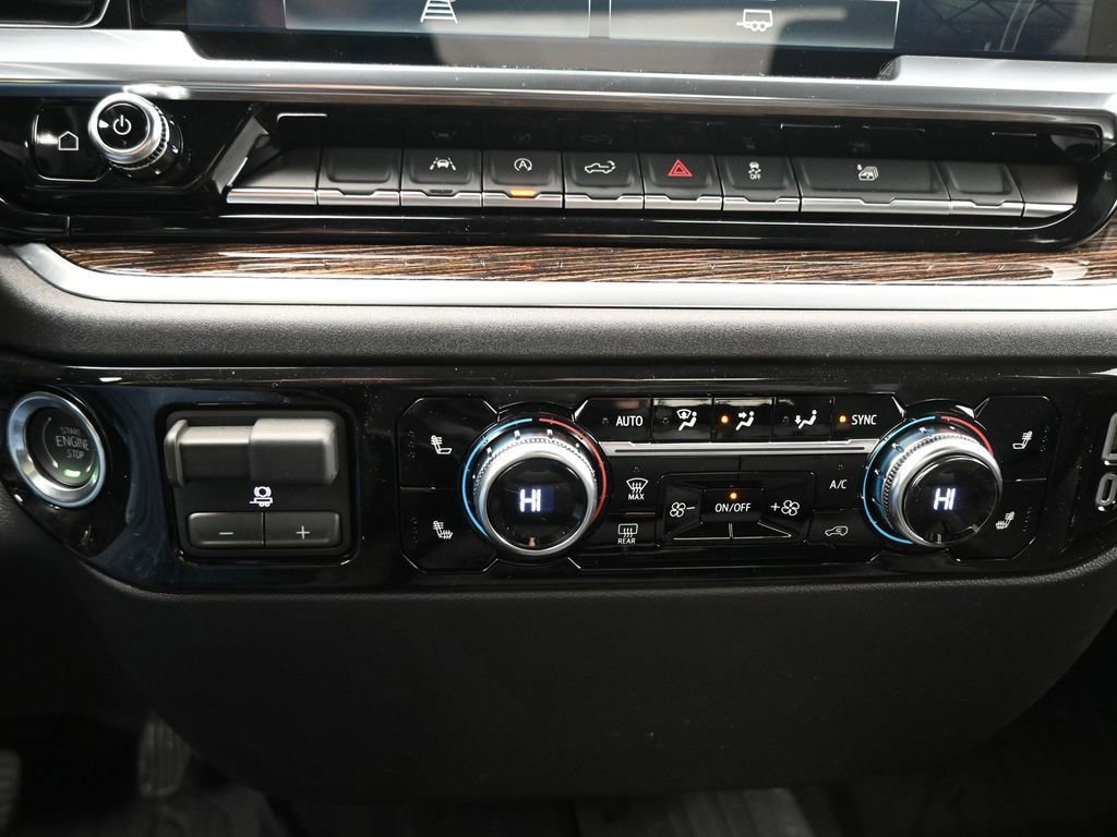 New 2026 Onyx Black GMC Elevation image 15