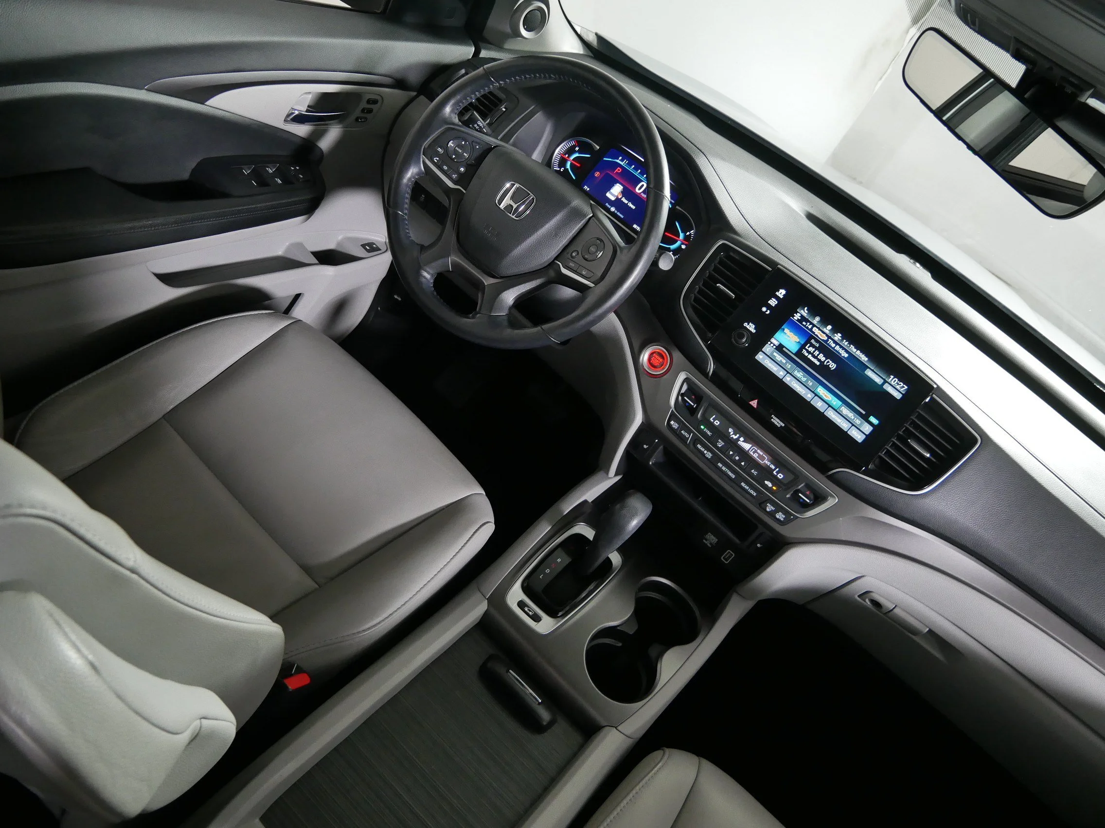 Used 2019 Lunar Silver Metallic Honda EX-L image 9