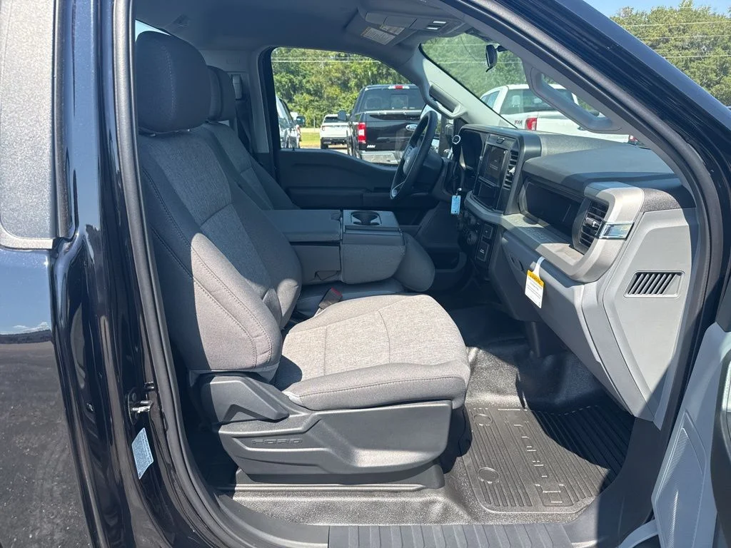 2026 Ford F-350 Super Duty XL - Photo 7