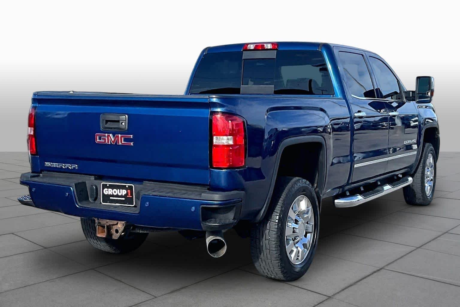 Used 2016 Stone Blue Metallic GMC Denali image 11