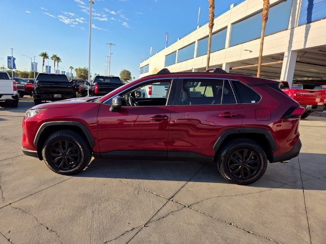 2019 Toyota RAV4 LE - Photo 3