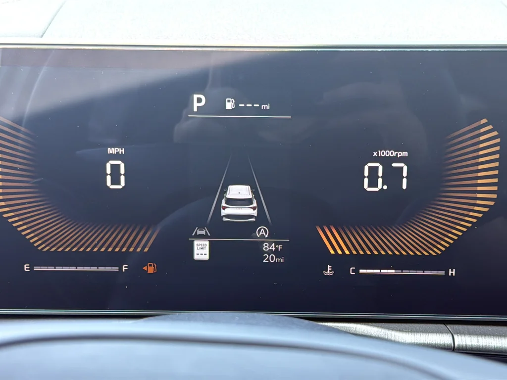 New 2026 Glacial White Pearl Kia X-Line image 26