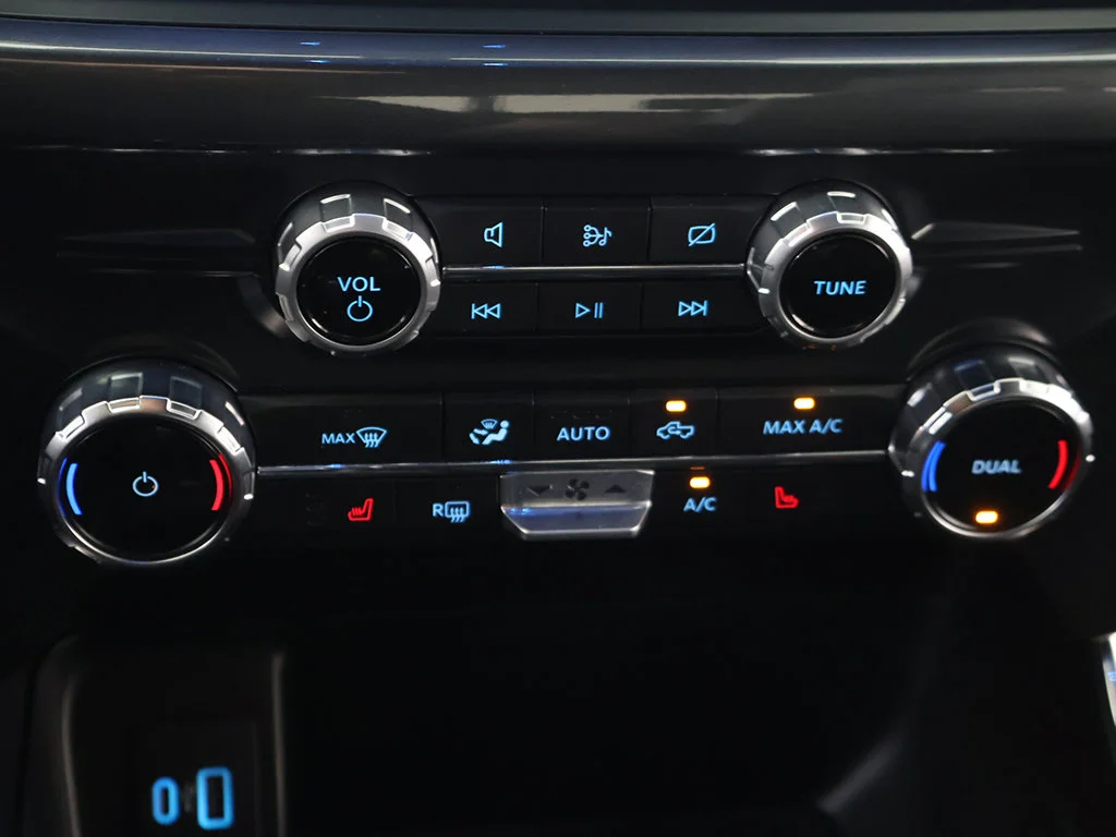 Used 2022 Agate Black Metallic Ford XLT image 54