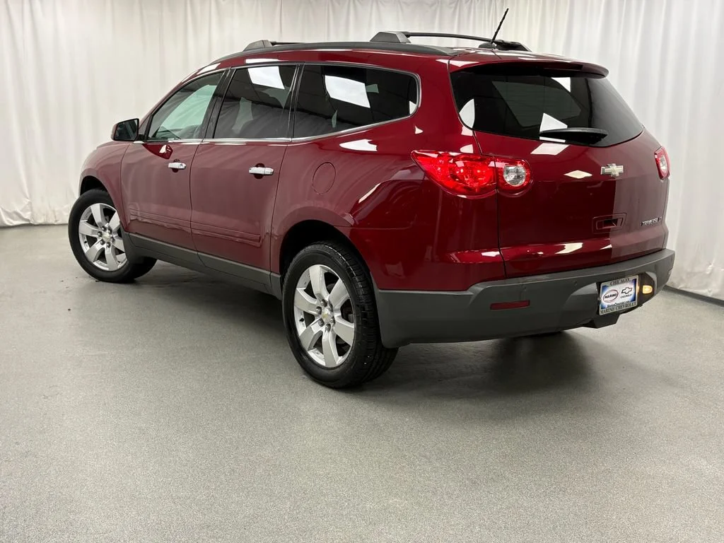 Used 2011 Red Jewel Tintcoat Chevrolet LT w/1LT image 4