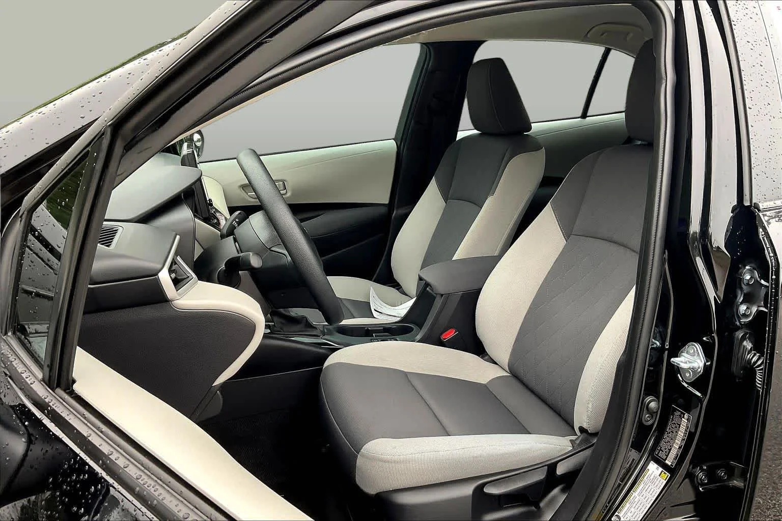Used 2025 Midnight Black Metallic Toyota LE image 8