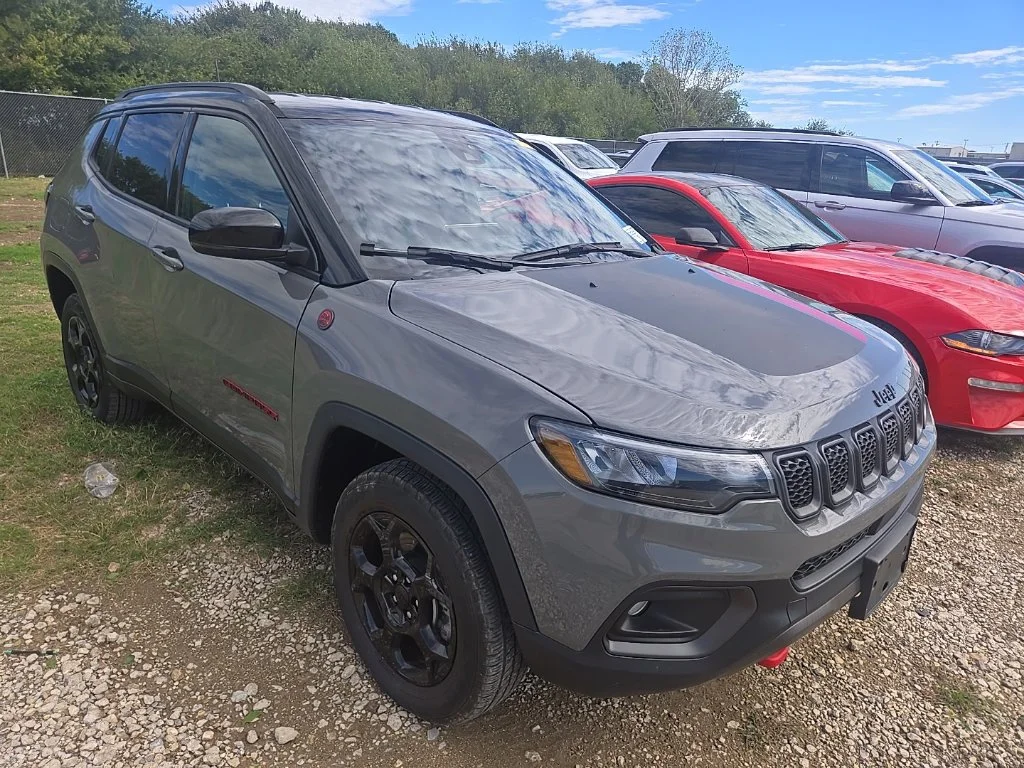 Used 2024 Gray Jeep Trailhawk image 5