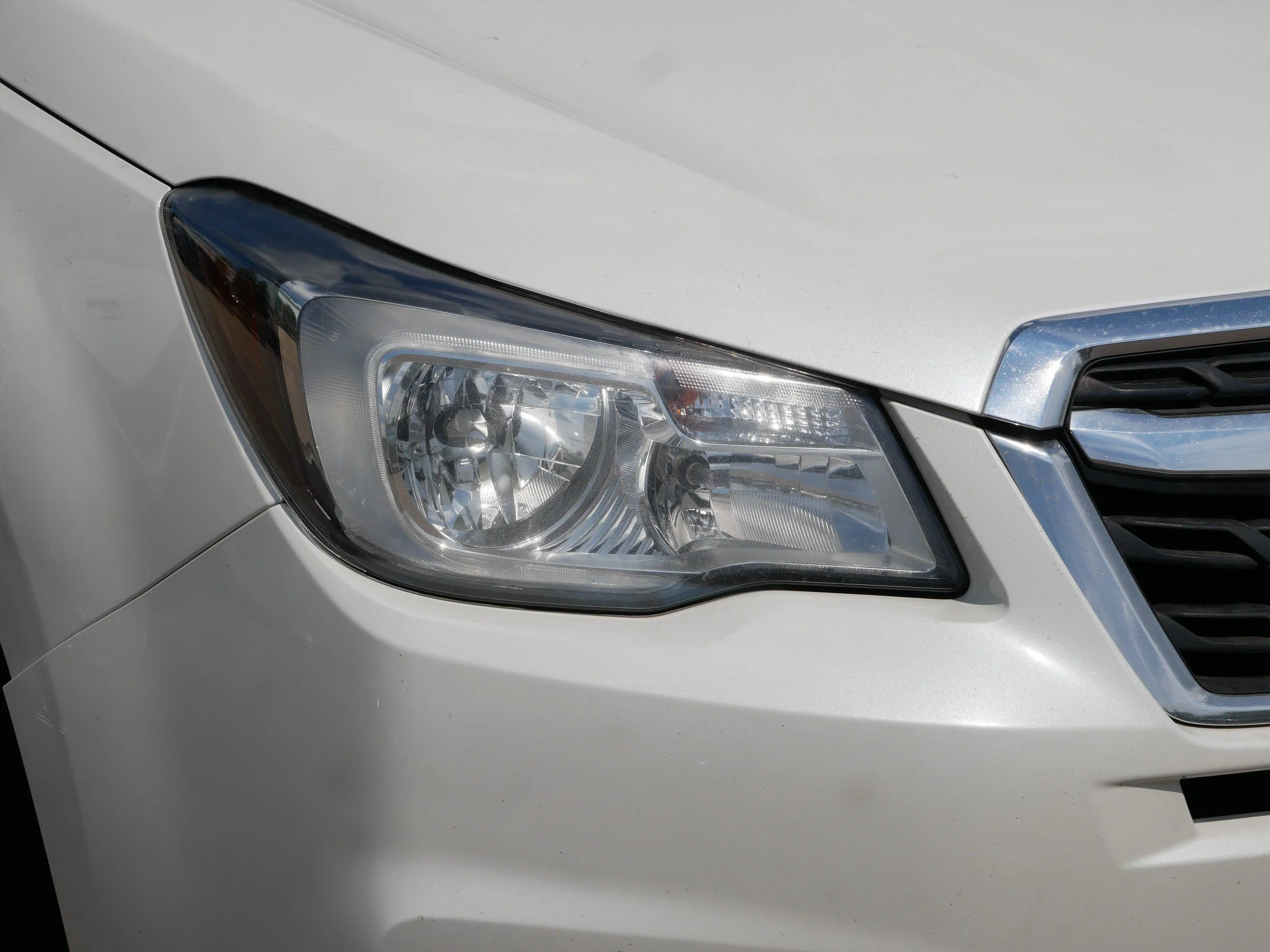 Used 2017 Crystal White Pearl Subaru 2.5I CVT image 16
