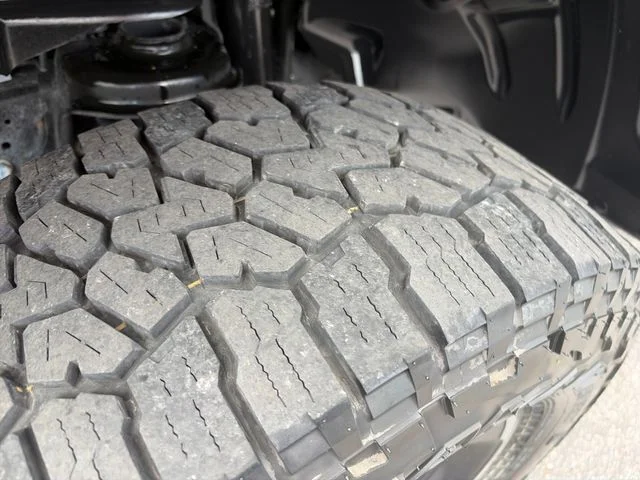 Used 2023 Gray Jeep Rubicon image 27