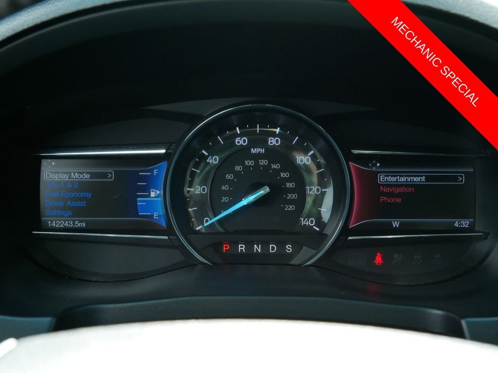 Used 2016 Gray Ford Limited image 22
