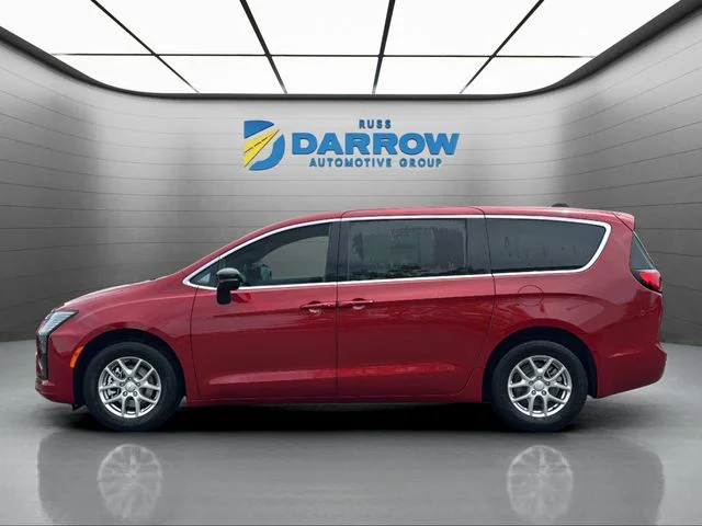 New 2027 Red Hot Pearl-Coat Exterior Paint Chrysler Select image 2