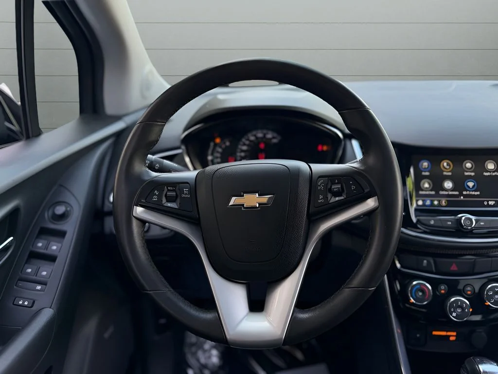 Used 2018 Black Chevrolet Premier image 15