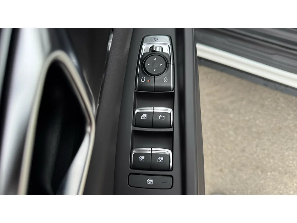 New 2026 Whi Kia SX Prestige image 23