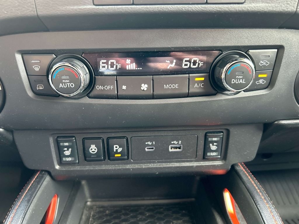 Used 2023  Nissan PRO-4X image 25