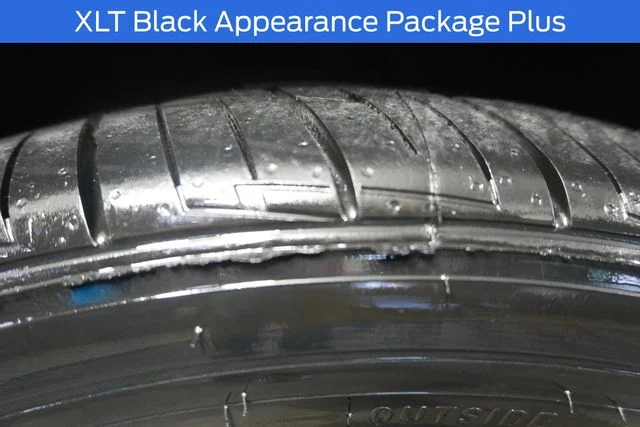 New 2026 Carbonized Gray Metallic Ford XLT image 10