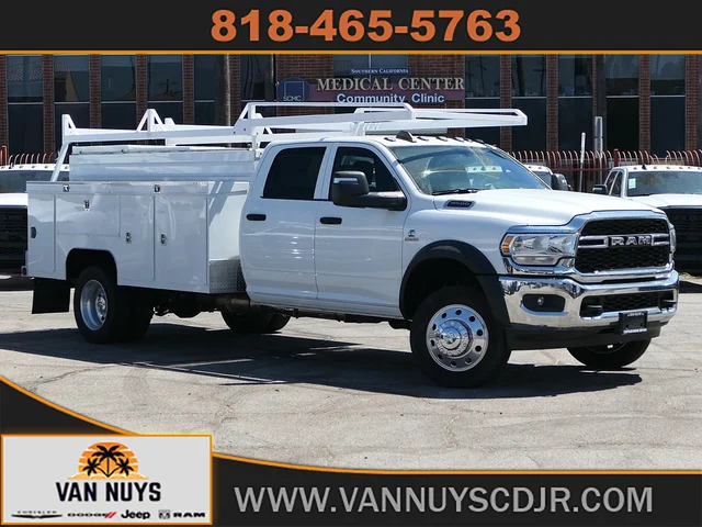 2024 RAM 4500 Chassis Cab Tradesman/SLT