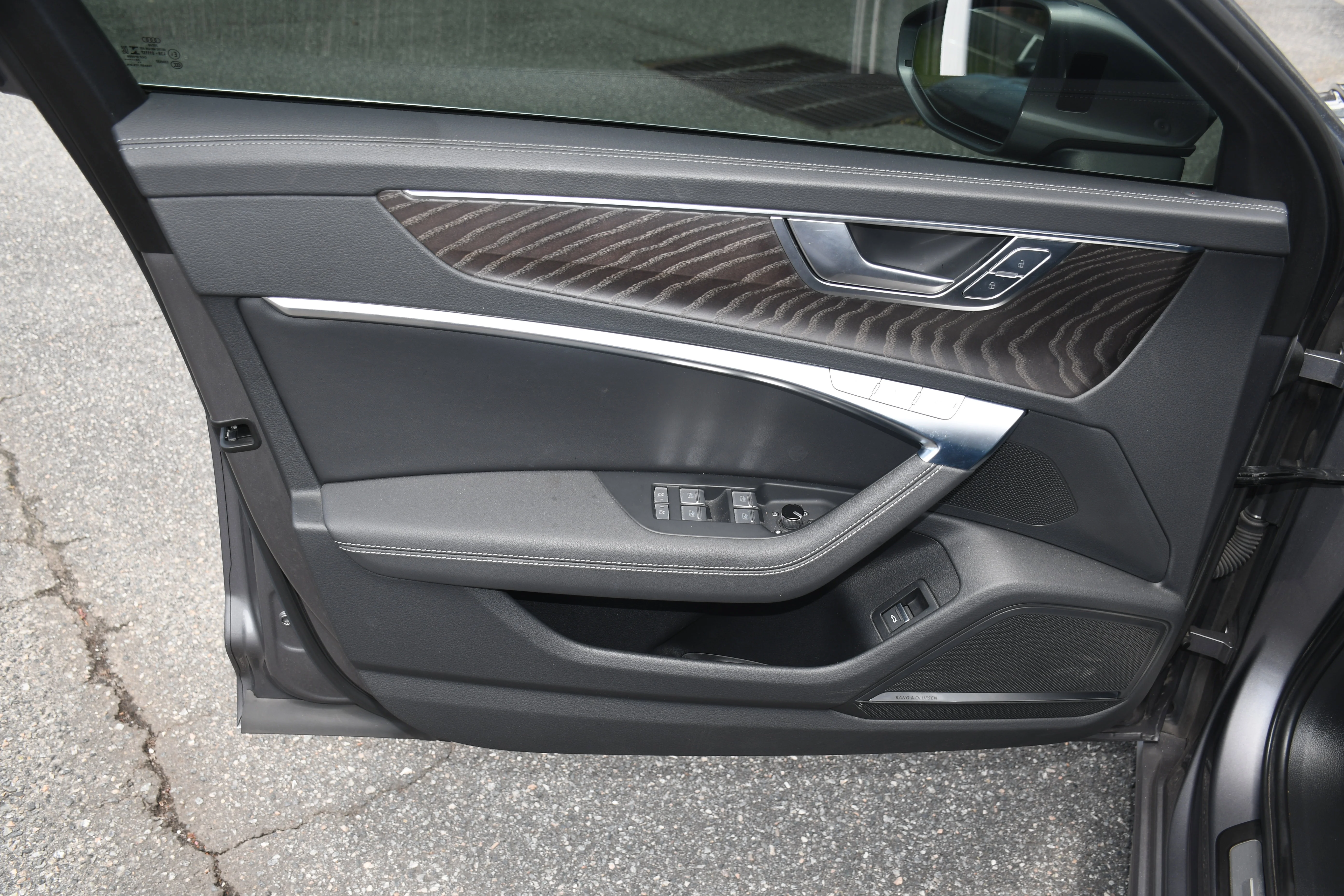 Used 2021 Gray Audi Premium Plus image 9