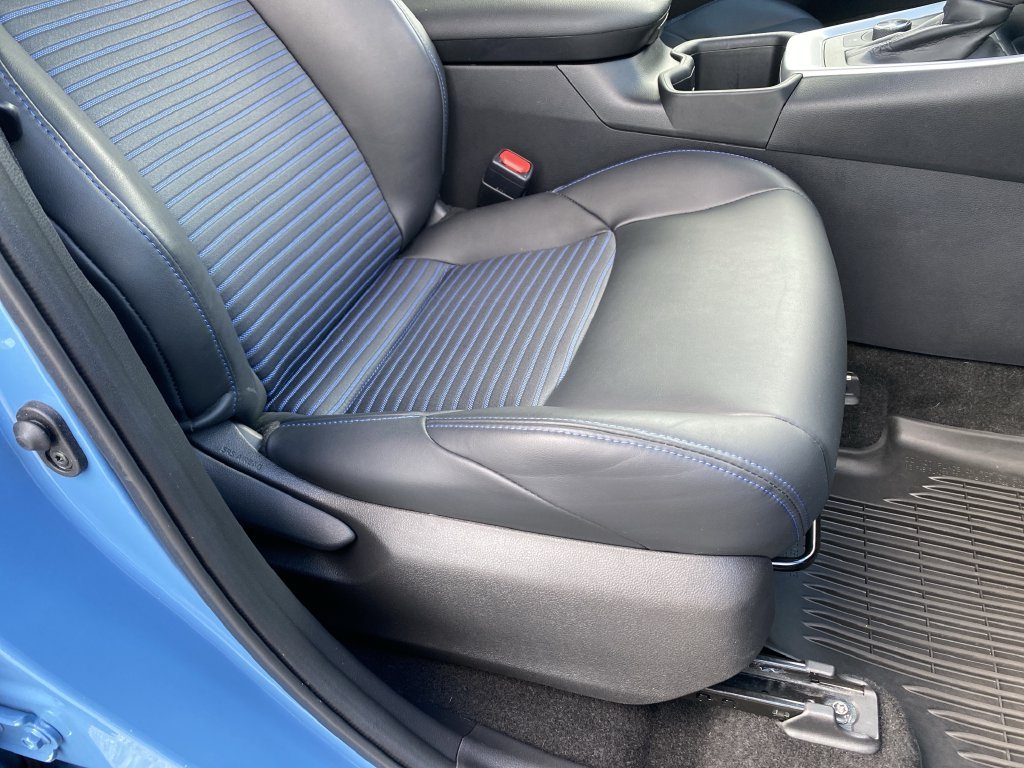 2024 Toyota RAV4 XSE - Photo 36
