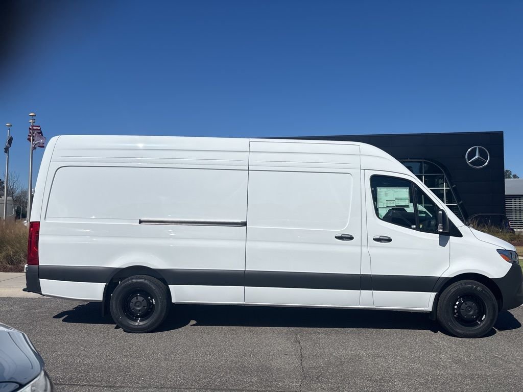 New 2026 Arctic White Mercedes-Benz Cargo 170 WB image 2