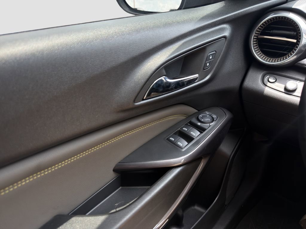 Used 2025 Mosaic Black Metallic Chevrolet ACTIV image 12