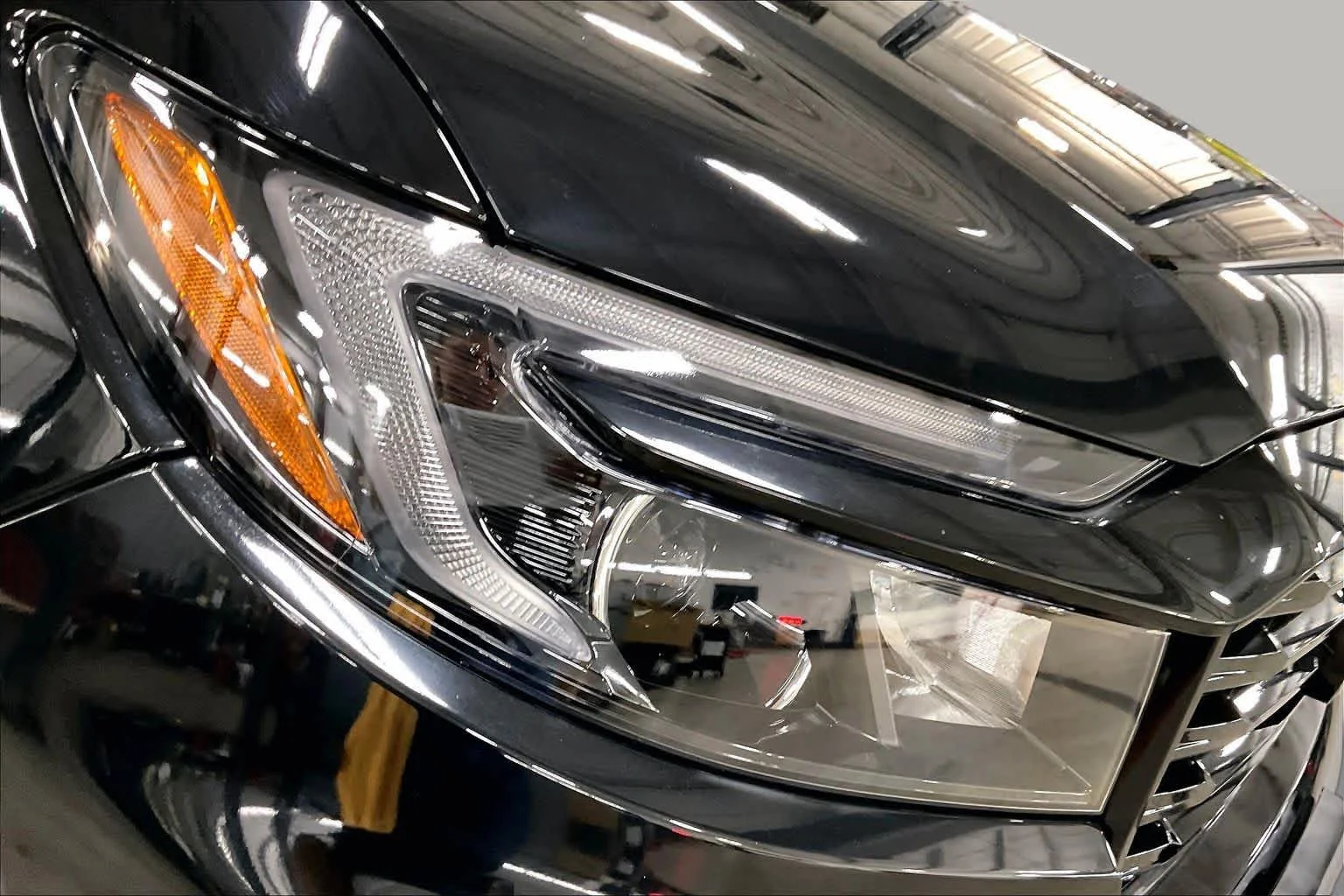 Used 2023 Crystal Black Pearl Honda Black Edition image 28