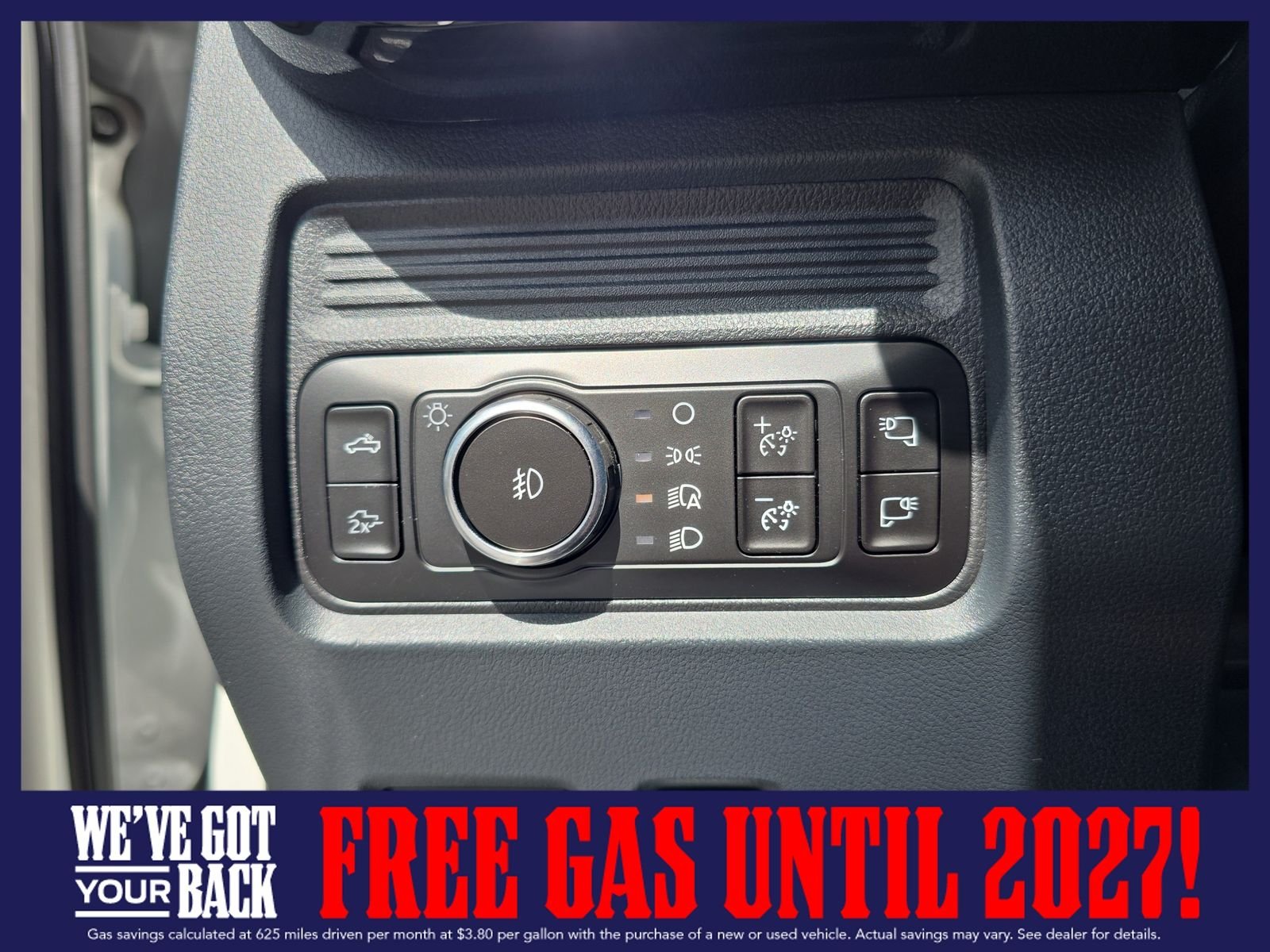 New 2026 Star White Metallic Tri-Coat Ford Lariat image 22
