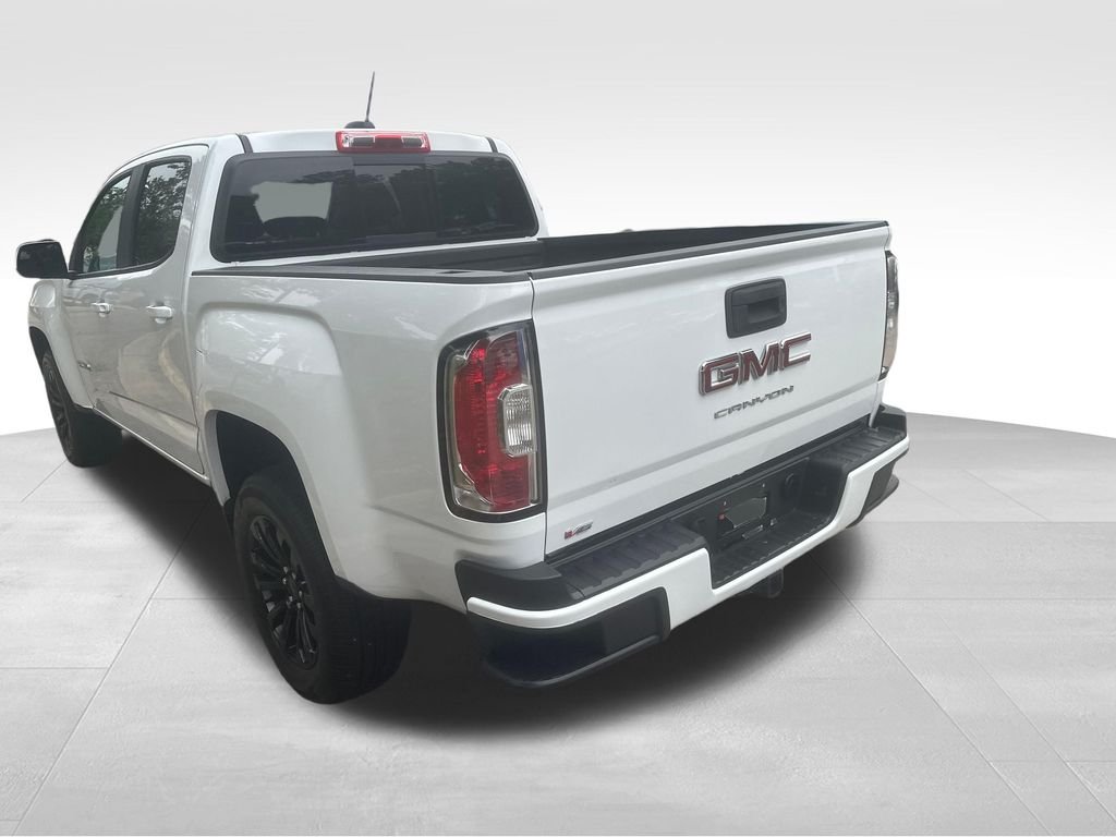 Used 2022 White GMC Elevation image 22
