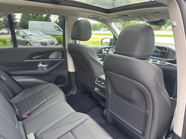 New 2026 Obsidian Black Metallic Mercedes-Benz GLE 350 image 21